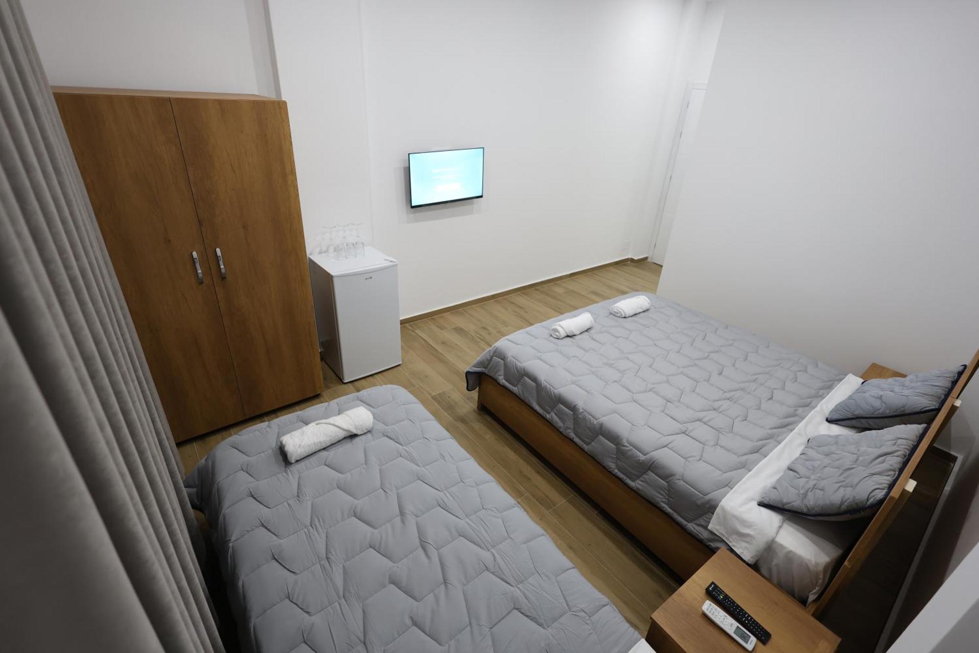 Guesthouse Aurel 베라트 외부 사진