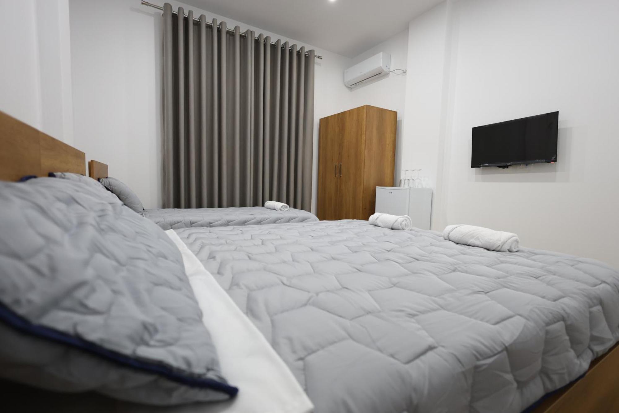 Guesthouse Aurel 베라트 외부 사진