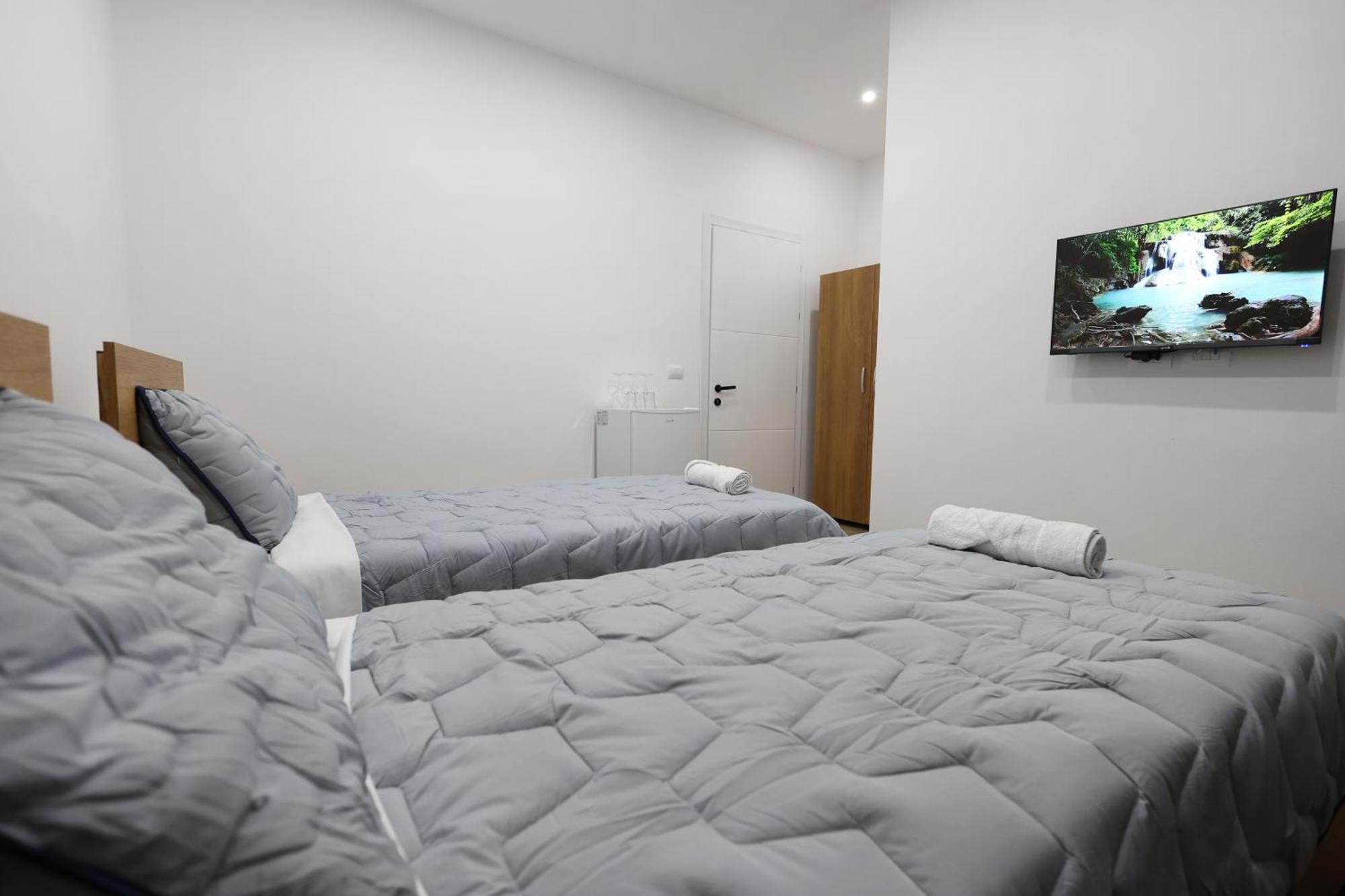 Guesthouse Aurel 베라트 외부 사진