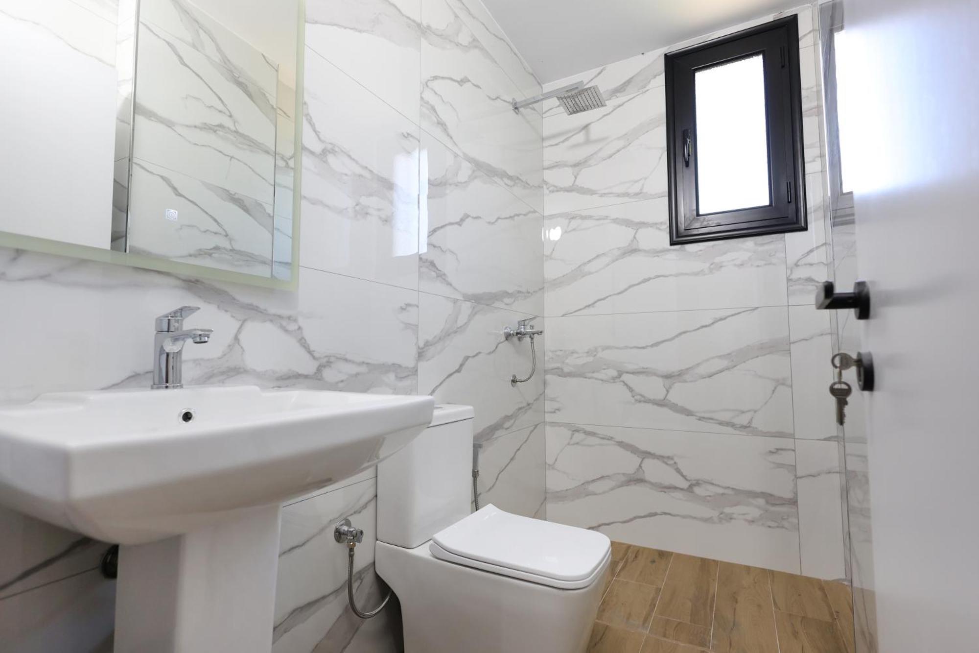 Guesthouse Aurel 베라트 외부 사진